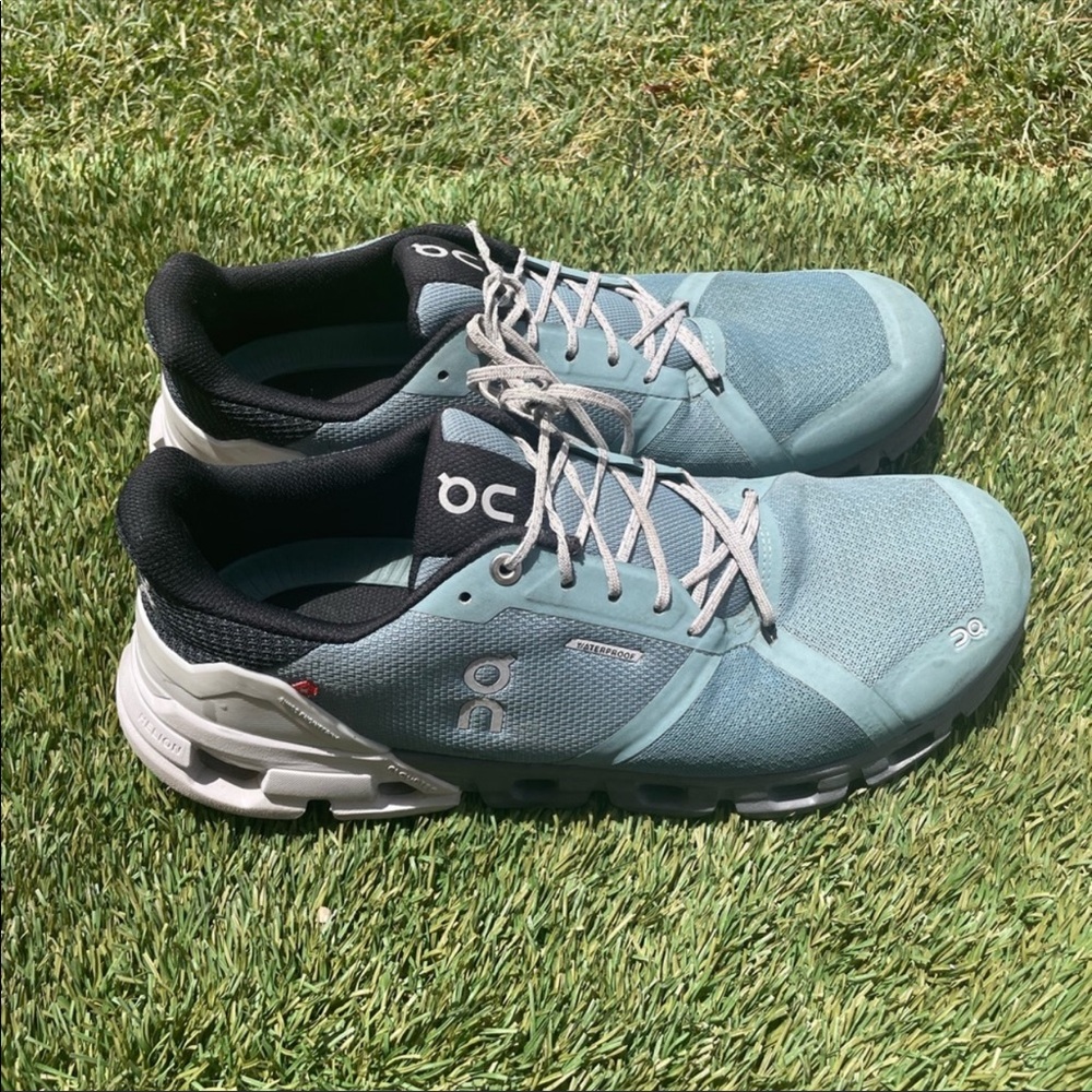 On Running Men's Athletic Shoes in Blue and Black